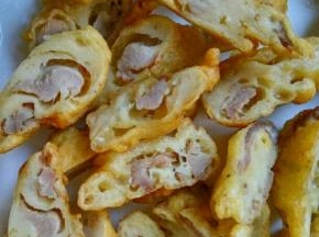 炸好的小酥肉也可以做冬瓜酥肉汤，酥肉切小块