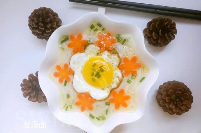 细滑爽口龙须面