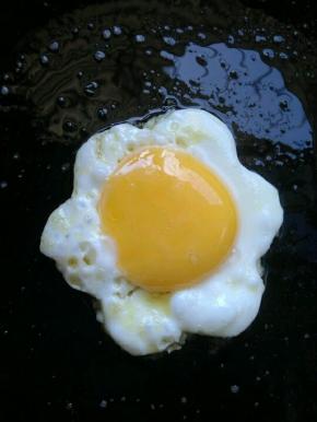 然后再煎一个蛋