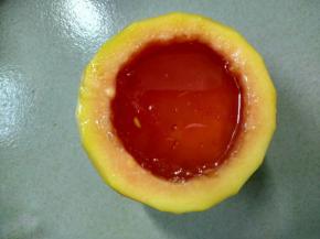 放凉用保鲜袋包好放入冰箱冷藏3小时。