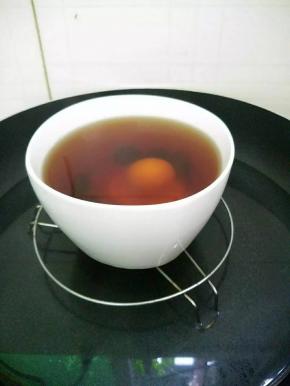 锅里水开，放入蒸10-20分钟，以鸡蛋熟为宜。