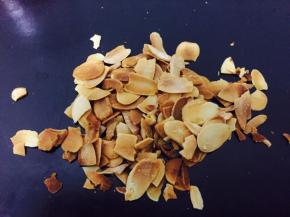 杏仁片提前炒香