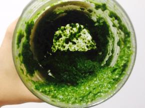 榨成青酱泥，不用太细腻，有点颗粒感会比较好吃