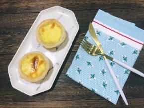 烤好后的蛋挞，外皮酥脆，内馅饱满。