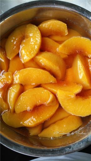 进蒸锅大火蒸25分钟