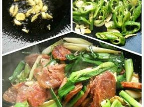 锅里放油，放入辣椒，姜，蒜，再放入香肠炒香，继续放入蒜苗，翻炒几下出锅