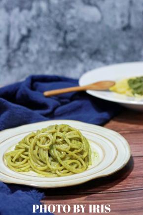 装盘食用，超级简单（当然前提是你有青酱哈哈哈哈哈哈）