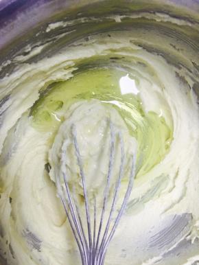 蛋清第二次加入1/3