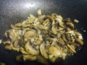 继续翻炒，然后大火收汁