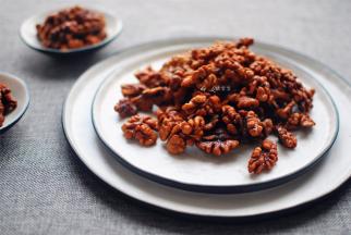 冷却后装起，密封保存，1个月内吃完。