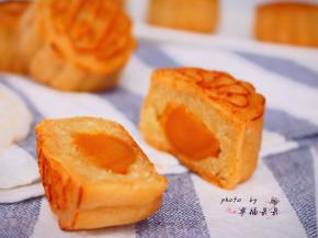 迫不及待切一个尝尝，很香哦！