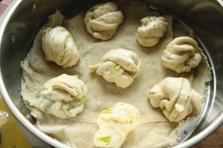 全部做好，放入蒸锅里。再醒发30分钟。