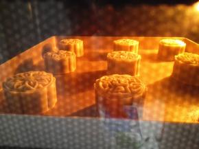 14.	中层，190度，烤5分钟定型后取出，