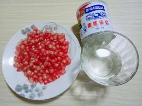 准备工作完成了，纯净水或者凉白开水都可以。