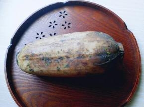 莲藕，特别新鲜，我就喜欢买这种莲藕。