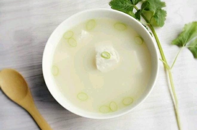 野生鲫鱼豆腐汤