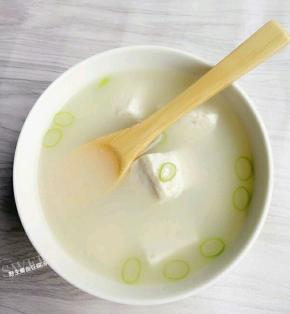 纯正的野生鲫鱼汤，原汁原味儿哦