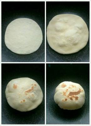 准备不粘锅，不用放油放入面饼，小火慢慢煎至两面金黄，然后出锅备用