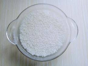 糯米提前冷水泡4小时以上。(糯米一定要提前泡)