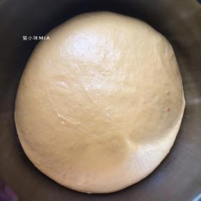 用保鲜膜封住，室温发酵30分钟