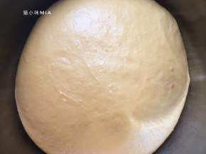 用保鲜膜封住，室温发酵30分钟