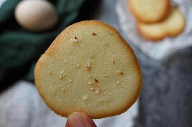 芝麻蛋白薄饼