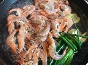 加入鲜虾