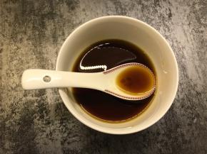 搅拌均匀，调成汁