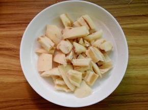 莲藕拍松切段