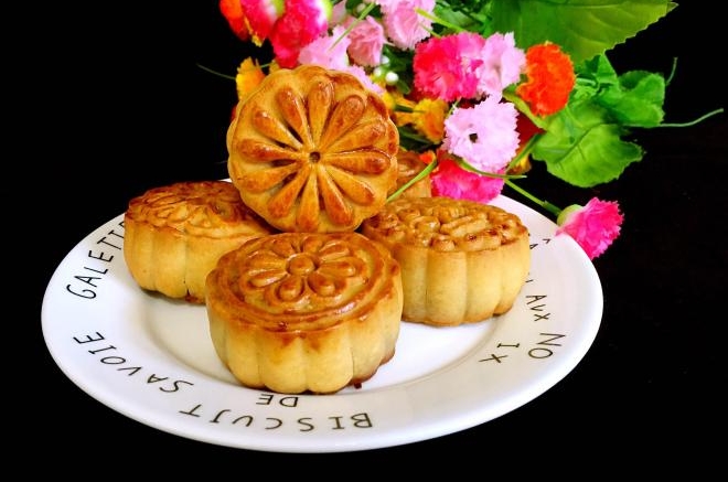 红豆沙蛋黄月饼