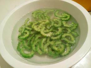 大概泡一分钟就可以盛盘