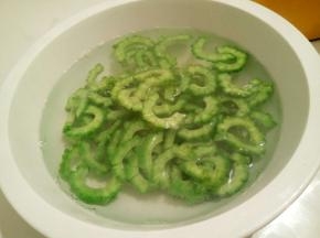 大概泡一分钟就可以盛盘