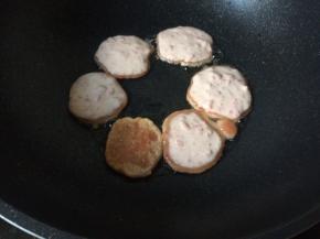 慢慢煎两面金黄