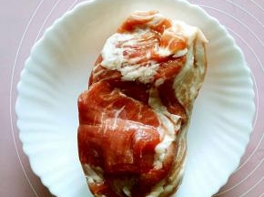 一块儿猪五花肉
