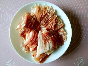 五花肉切薄片