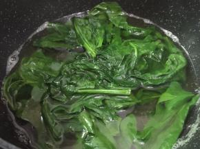 焯烫菠菜