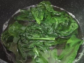 焯烫菠菜