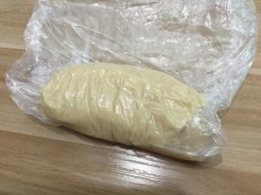 装进保鲜袋，放冰箱松弛30分钟