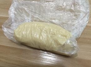 装进保鲜袋，放冰箱松弛30分钟