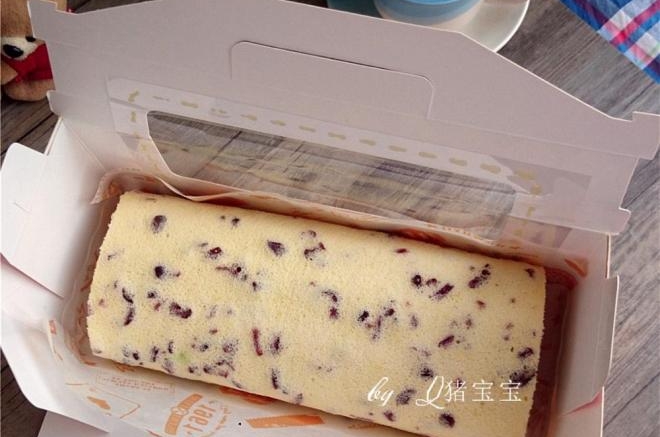 蔓越莓奶油蛋糕卷