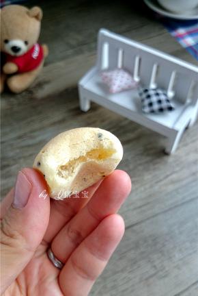 QQ的麻糬面包。外酥脆内软。