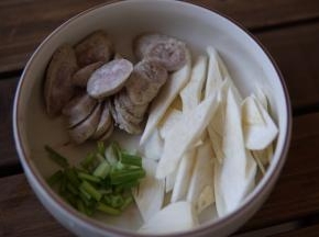 香葱切小段备用