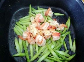 下炒好的大虾