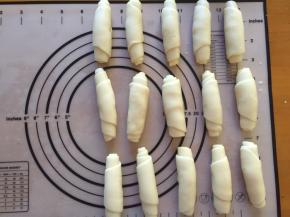 盖上保鲜膜，静置10分钟