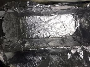 4.模具中铺好锡纸，方便后期脱模