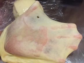 薄而不易破的手套膜