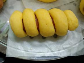 放入锅里醒发20分钟，再冷水入锅水开上汽后转中火蒸15分钟，再焖5分钟即可出锅。