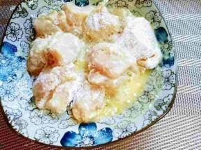 再放入鸡蛋液中泡30秒。