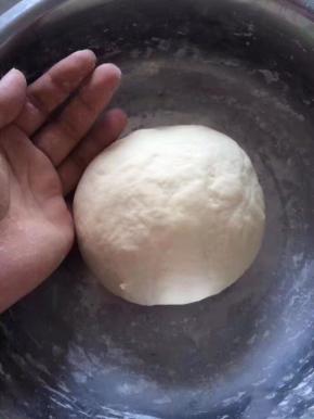揉成面团