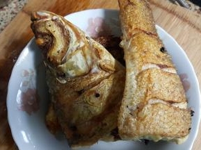 14.全部鱼段煎好后放在容器中。